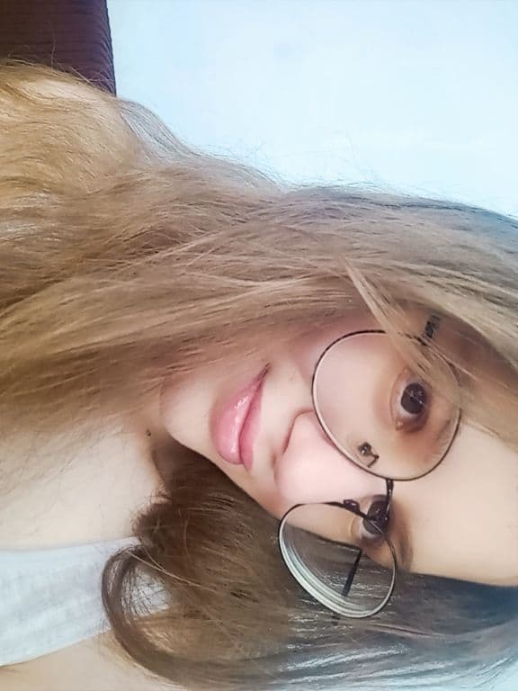 Катя